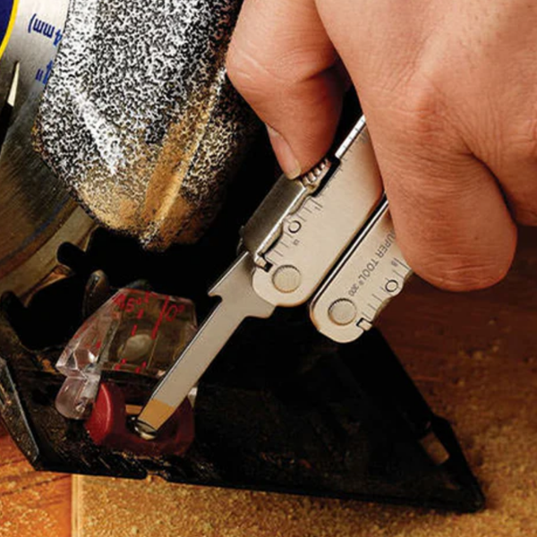 Leatherman Super Tool 300 Multi-Tool – Stainless Steel
